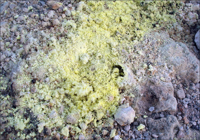 Sulphur crystals in the crater of Stephanos