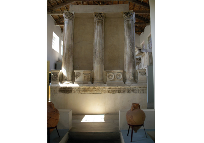 Architectural elements from the Rotunda of Arsinoe